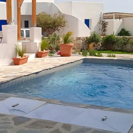 Elma Kastraki With Pool *