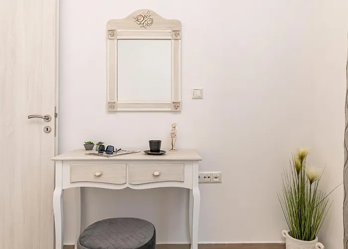 Semesterbostad Elma Kastraki With Pool Kastrákion