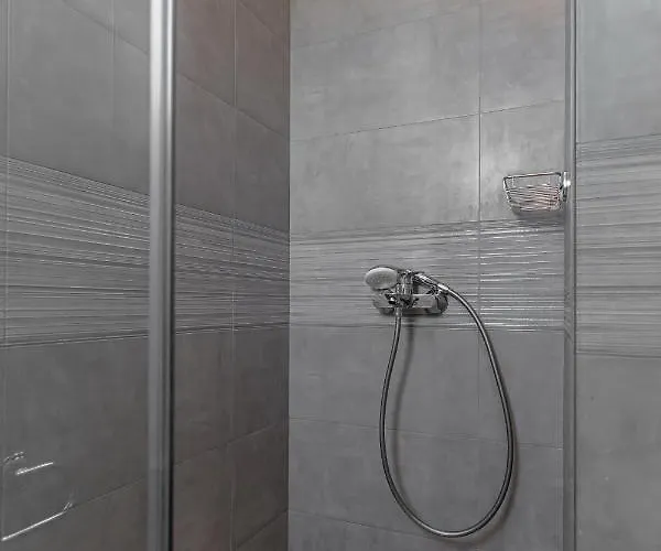 Elma Kastraki With Pool *